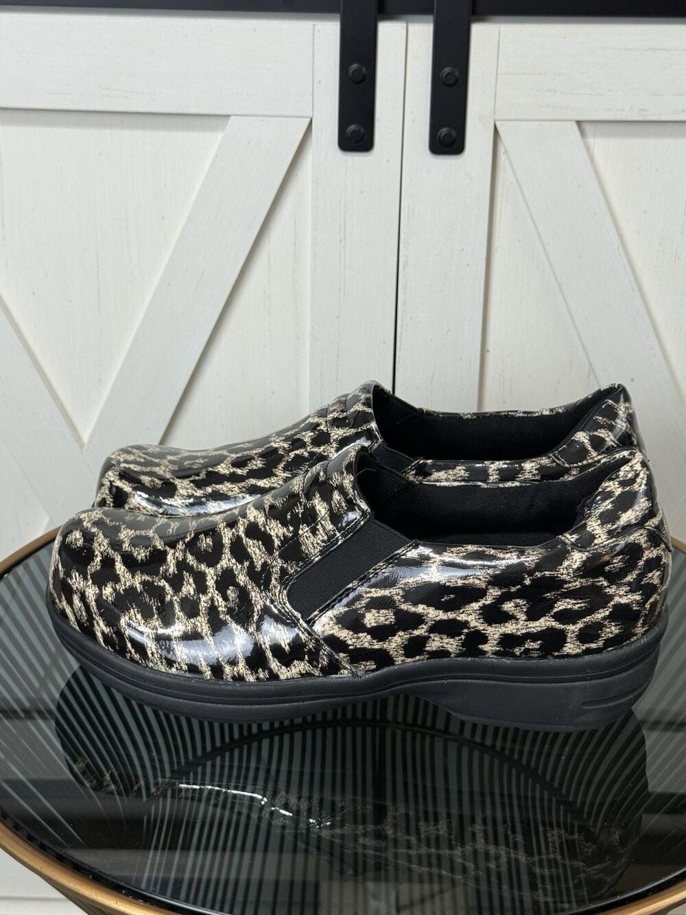 Easy Works by Easy Street Womens Clogs Leopard Patent Leather Slip Resistant 9W